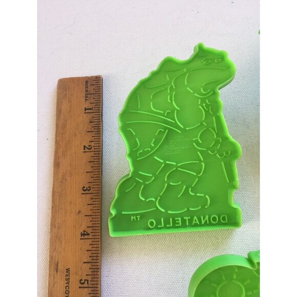 Teenage Mutant Ninja Turtles Cookie Cutters NIP - Picture 8 of 8
